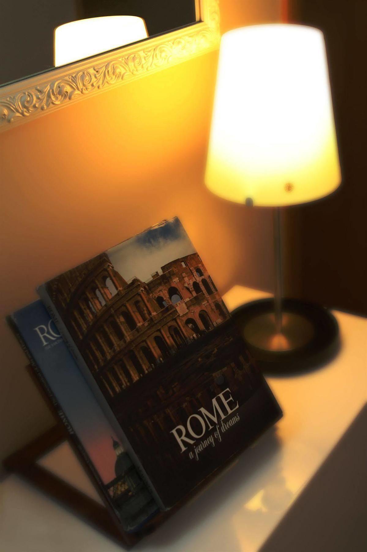 Suites Trastevere Roma Esterno foto